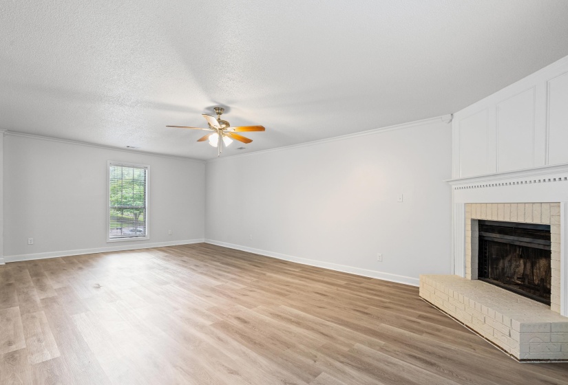 1417 HAWKCREST CV, Memphis, Tennessee 38016, 4 Bedroom Bedrooms, 7 Room Rooms,2.1 BathroomBathrooms,Residential,For Sale,HAWKCREST,0,10222684