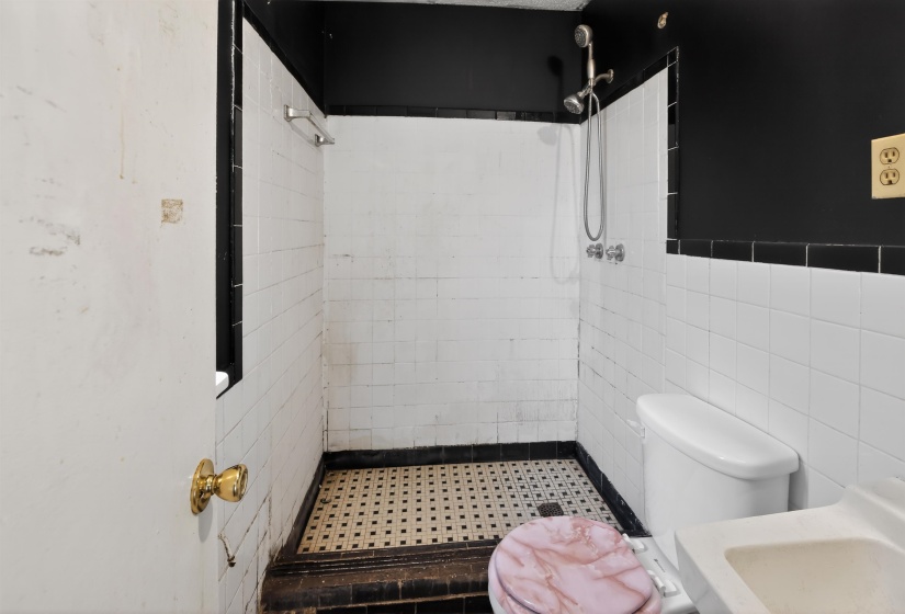 645 PARKROSE RD, Memphis, Tennessee 38109, 3 Bedroom Bedrooms, 6 Room Rooms,2 BathroomBathrooms,Residential,For Sale,PARKROSE,0,10222690