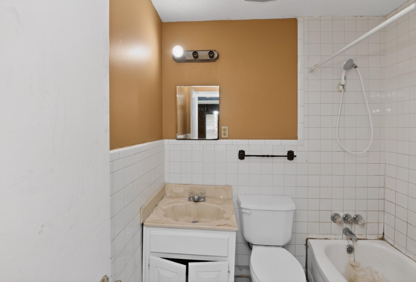 645 PARKROSE RD, Memphis, Tennessee 38109, 3 Bedroom Bedrooms, 6 Room Rooms,2 BathroomBathrooms,Residential,For Sale,PARKROSE,0,10222690
