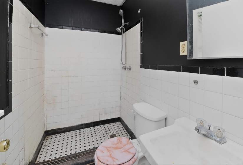 645 PARKROSE RD, Memphis, Tennessee 38109, 3 Bedroom Bedrooms, 6 Room Rooms,2 BathroomBathrooms,Residential,For Sale,PARKROSE,0,10222690