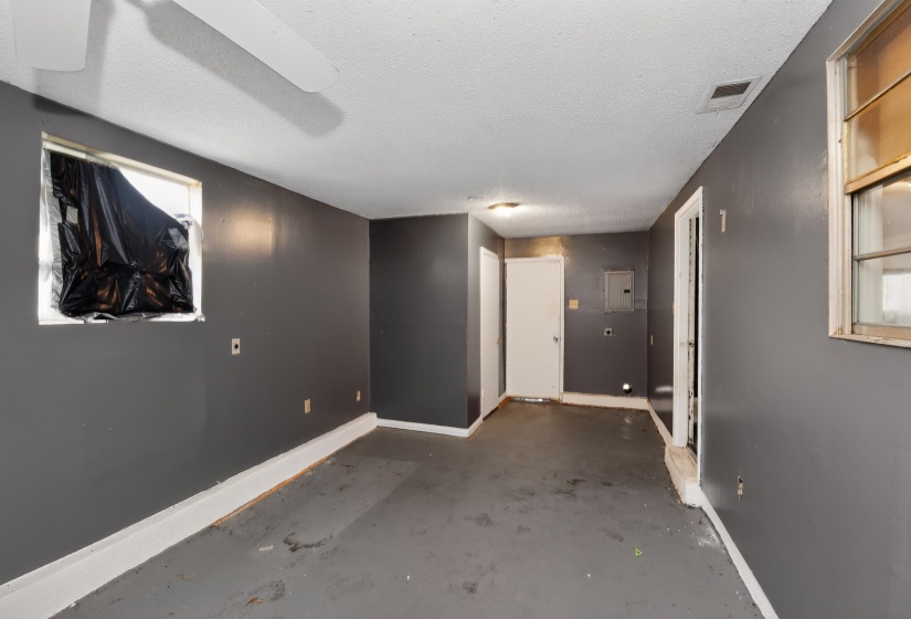 645 PARKROSE RD, Memphis, Tennessee 38109, 3 Bedroom Bedrooms, 6 Room Rooms,2 BathroomBathrooms,Residential,For Sale,PARKROSE,0,10222690