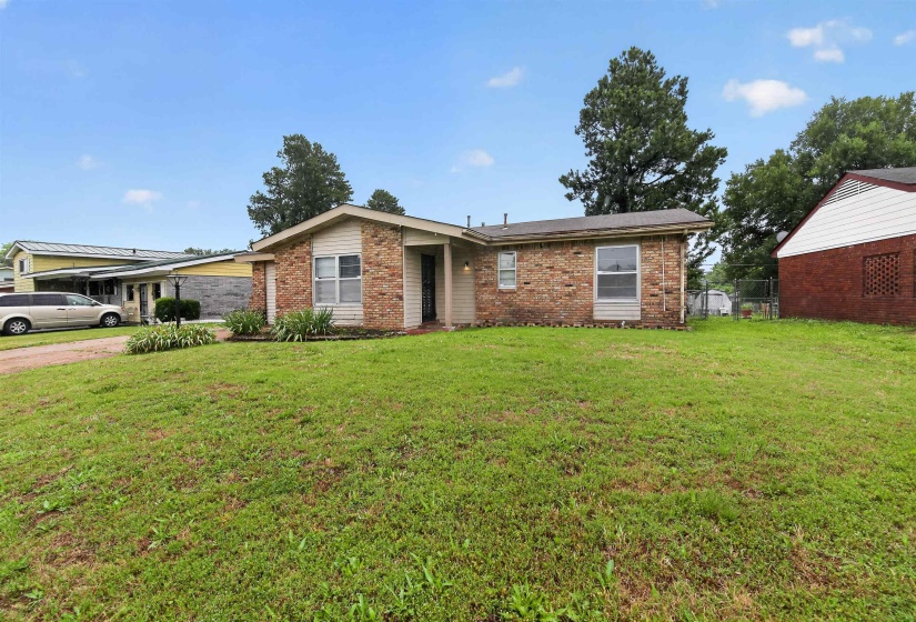 645 PARKROSE RD, Memphis, Tennessee 38109, 3 Bedroom Bedrooms, 6 Room Rooms,2 BathroomBathrooms,Residential,For Sale,PARKROSE,0,10222690