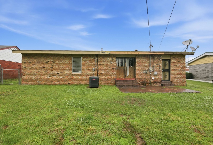 645 PARKROSE RD, Memphis, Tennessee 38109, 3 Bedroom Bedrooms, 6 Room Rooms,2 BathroomBathrooms,Residential,For Sale,PARKROSE,0,10222690