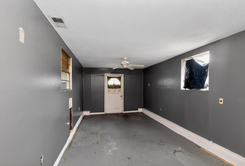 645 PARKROSE RD, Memphis, Tennessee 38109, 3 Bedroom Bedrooms, 6 Room Rooms,2 BathroomBathrooms,Residential,For Sale,PARKROSE,0,10222690