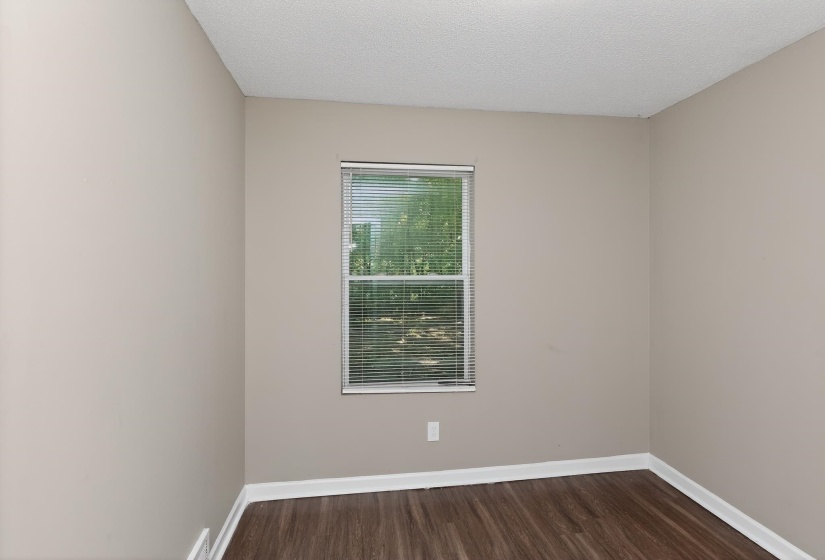 670 WHITEROCK AVE, Memphis, Tennessee 38109, 4 Bedroom Bedrooms, 4 Room Rooms,1.1 BathroomBathrooms,Residential,For Sale,WHITEROCK,0,10222693