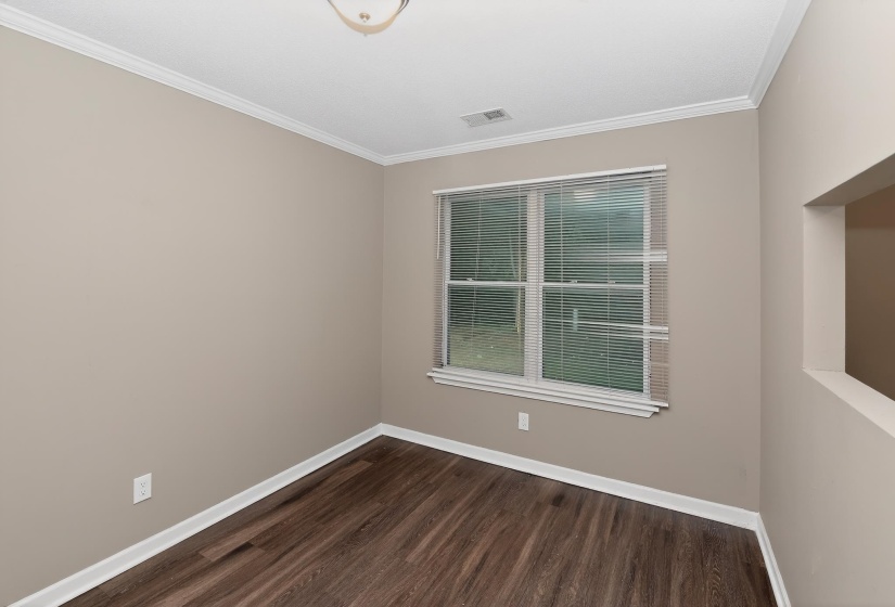 670 WHITEROCK AVE, Memphis, Tennessee 38109, 4 Bedroom Bedrooms, 4 Room Rooms,1.1 BathroomBathrooms,Residential,For Sale,WHITEROCK,0,10222693