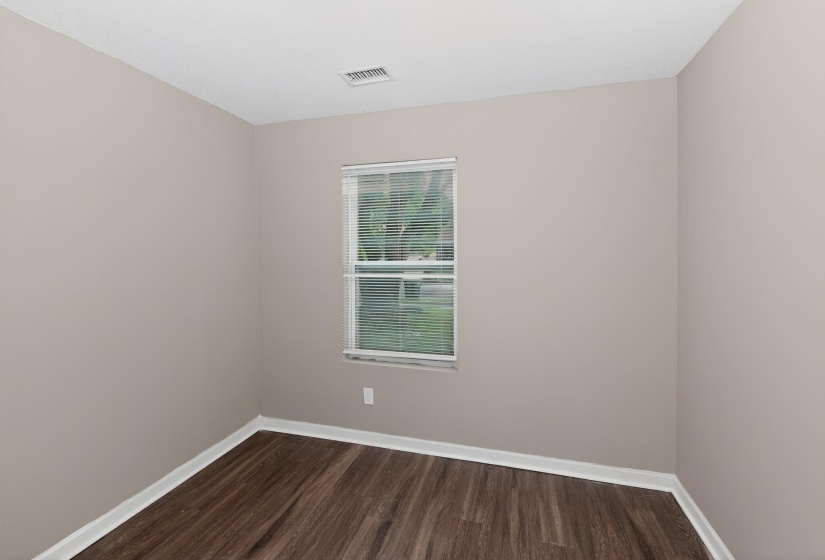 670 WHITEROCK AVE, Memphis, Tennessee 38109, 4 Bedroom Bedrooms, 4 Room Rooms,1.1 BathroomBathrooms,Residential,For Sale,WHITEROCK,0,10222693