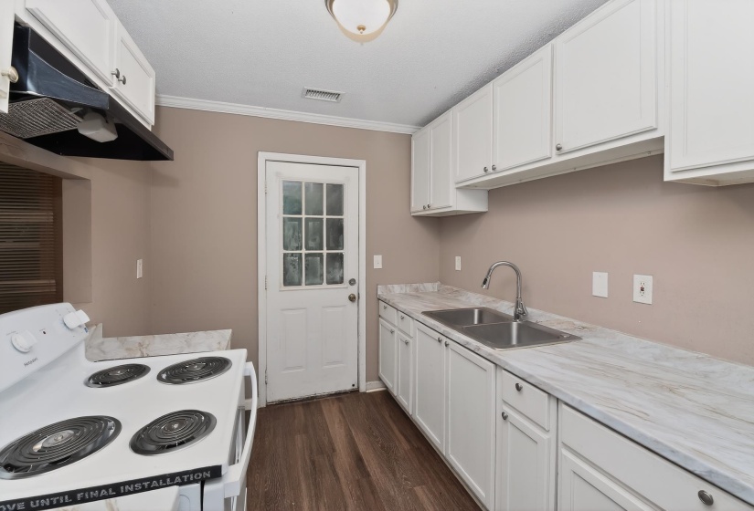 670 WHITEROCK AVE, Memphis, Tennessee 38109, 4 Bedroom Bedrooms, 4 Room Rooms,1.1 BathroomBathrooms,Residential,For Sale,WHITEROCK,0,10222693