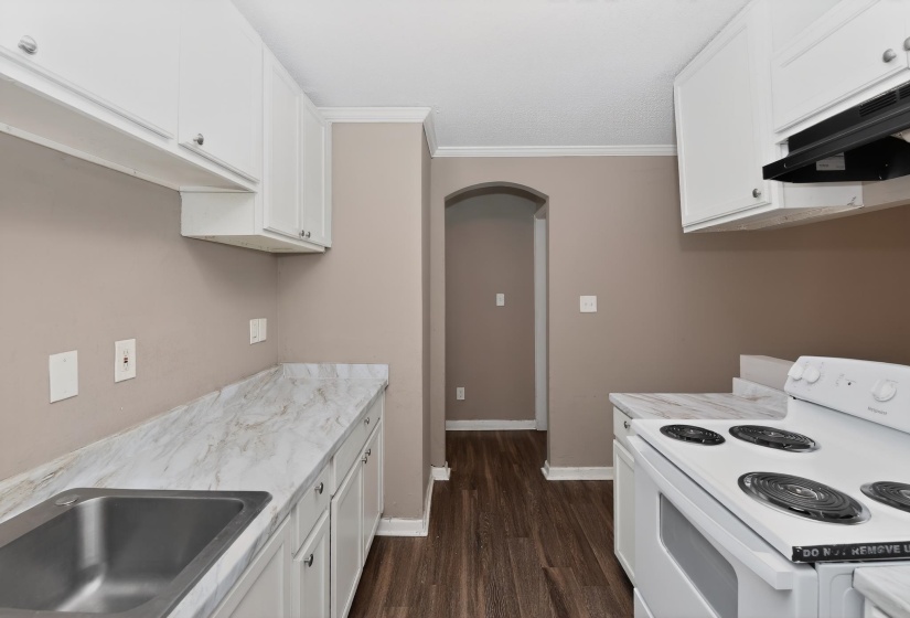 670 WHITEROCK AVE, Memphis, Tennessee 38109, 4 Bedroom Bedrooms, 4 Room Rooms,1.1 BathroomBathrooms,Residential,For Sale,WHITEROCK,0,10222693