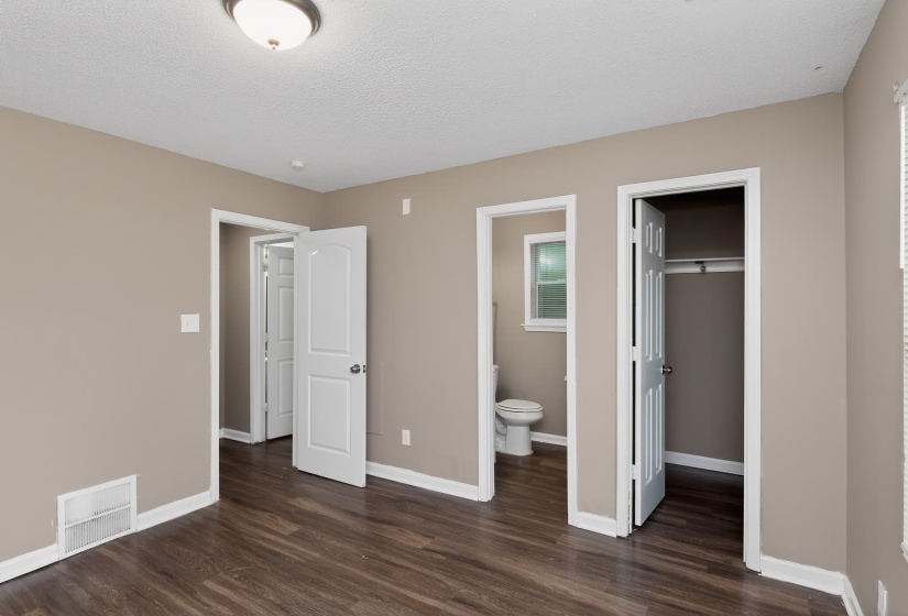 670 WHITEROCK AVE, Memphis, Tennessee 38109, 4 Bedroom Bedrooms, 4 Room Rooms,1.1 BathroomBathrooms,Residential,For Sale,WHITEROCK,0,10222693