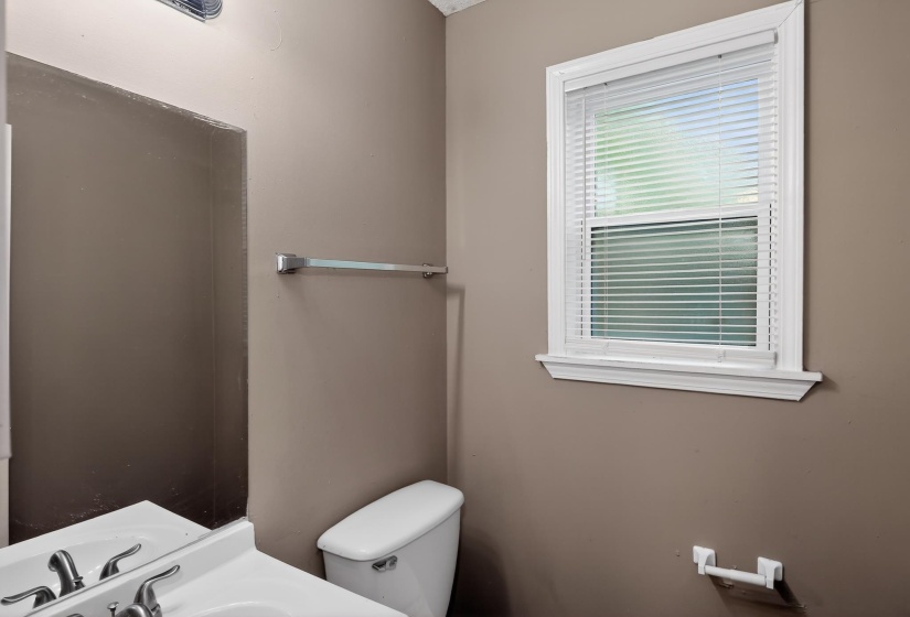 670 WHITEROCK AVE, Memphis, Tennessee 38109, 4 Bedroom Bedrooms, 4 Room Rooms,1.1 BathroomBathrooms,Residential,For Sale,WHITEROCK,0,10222693