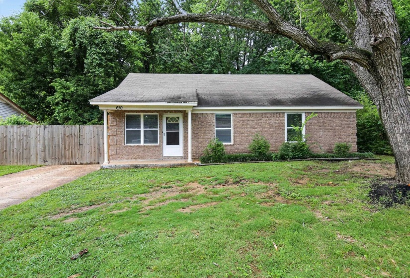 670 WHITEROCK AVE, Memphis, Tennessee 38109, 4 Bedroom Bedrooms, 4 Room Rooms,1.1 BathroomBathrooms,Residential,For Sale,WHITEROCK,0,10222693