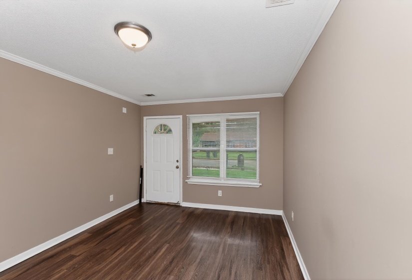 670 WHITEROCK AVE, Memphis, Tennessee 38109, 4 Bedroom Bedrooms, 4 Room Rooms,1.1 BathroomBathrooms,Residential,For Sale,WHITEROCK,0,10222693