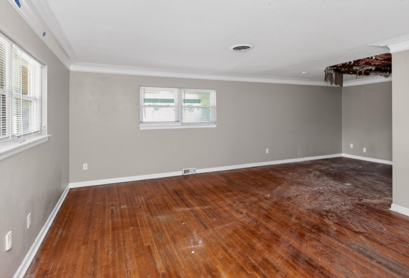 1403 OLD HICKORY RD, Memphis, Tennessee 38116, 3 Bedroom Bedrooms, 7 Room Rooms,2.1 BathroomBathrooms,Residential,For Sale,OLD HICKORY,0,10222699