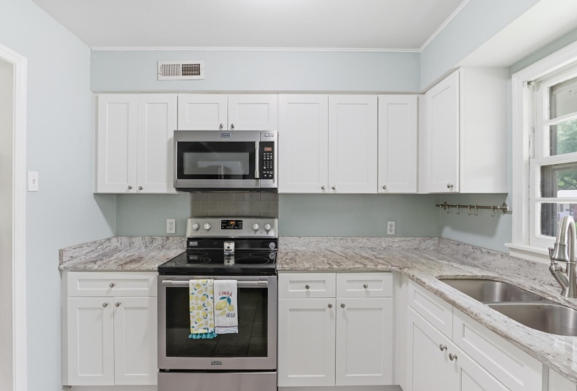 968 WILBEC RD, Memphis, Tennessee 38117, 3 Bedrooms Bedrooms, 6 Rooms Rooms,2 BathroomsBathrooms,Residential,For Sale,WILBEC,10222701