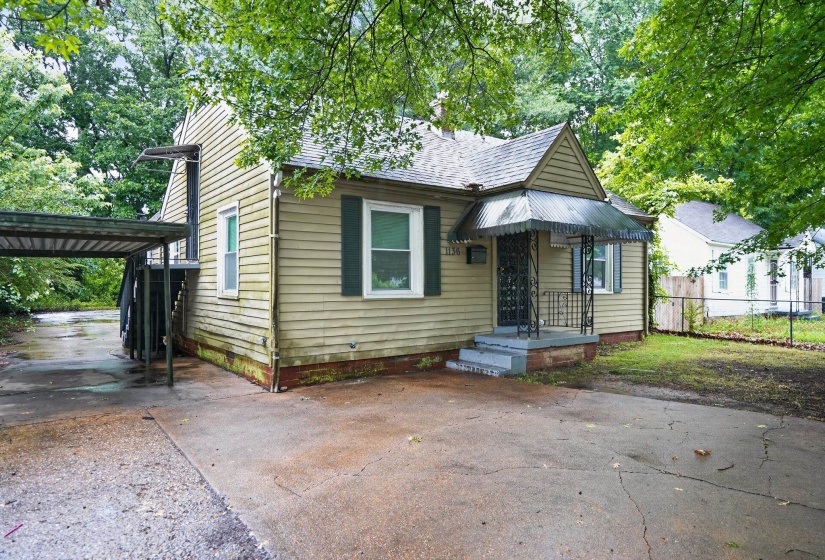 1136 GOODMAN ST, Memphis, Tennessee 38111, 3 Bedrooms Bedrooms, 10 Rooms Rooms,2 BathroomsBathrooms,Residential,For Sale,GOODMAN,10222702