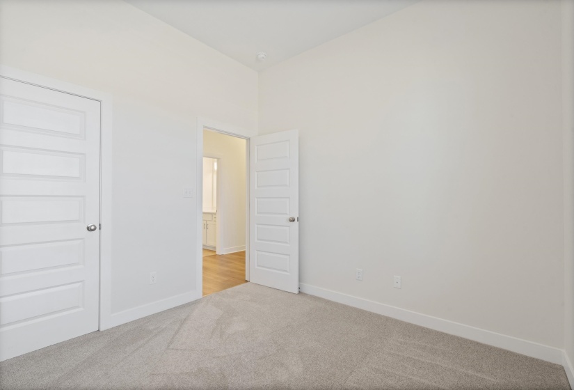 8 TULIP CV, Munford, Tennessee 38058, 5 Bedroom Bedrooms, 7 Room Rooms,2.1 BathroomBathrooms,Residential,For Sale,TULIP,0,10222704