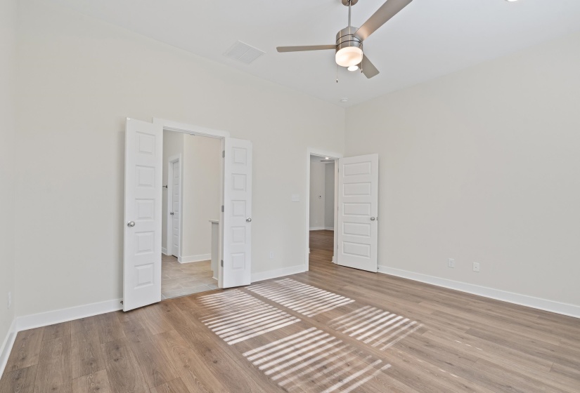 8 TULIP CV, Munford, Tennessee 38058, 5 Bedroom Bedrooms, 7 Room Rooms,2.1 BathroomBathrooms,Residential,For Sale,TULIP,0,10222704