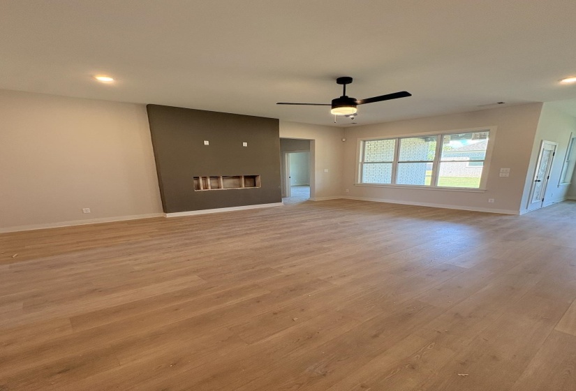 8 TULIP CV, Munford, Tennessee 38058, 5 Bedroom Bedrooms, 7 Room Rooms,2.1 BathroomBathrooms,Residential,For Sale,TULIP,0,10222704