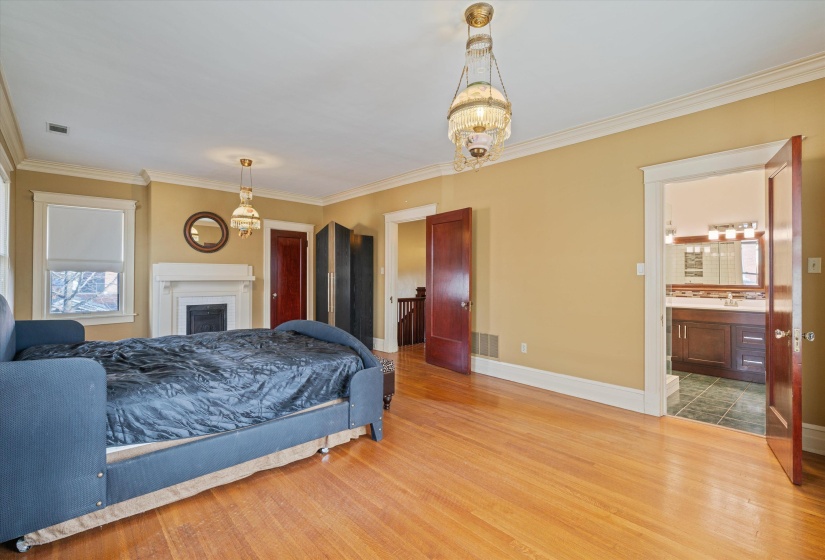 204 STONEWALL ST, Memphis, Tennessee 38112, 4 Bedrooms Bedrooms, 10 Rooms Rooms,3.1 BathroomsBathrooms,Residential,For Sale,STONEWALL,10222711