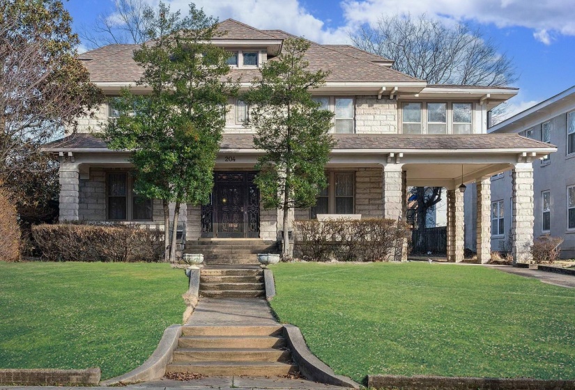 204 STONEWALL ST, Memphis, Tennessee 38112, 4 Bedrooms Bedrooms, 10 Rooms Rooms,3.1 BathroomsBathrooms,Residential,For Sale,STONEWALL,10222711