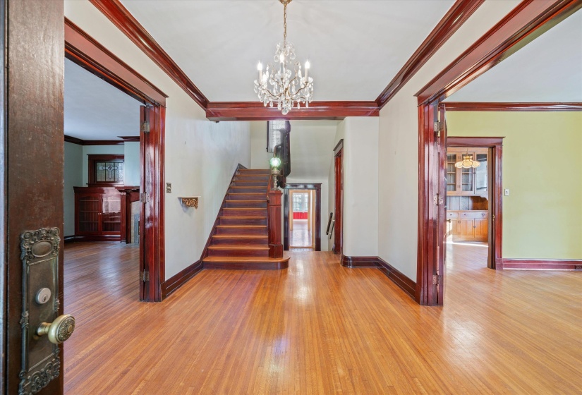 204 STONEWALL ST, Memphis, Tennessee 38112, 4 Bedrooms Bedrooms, 10 Rooms Rooms,3.1 BathroomsBathrooms,Residential,For Sale,STONEWALL,10222711
