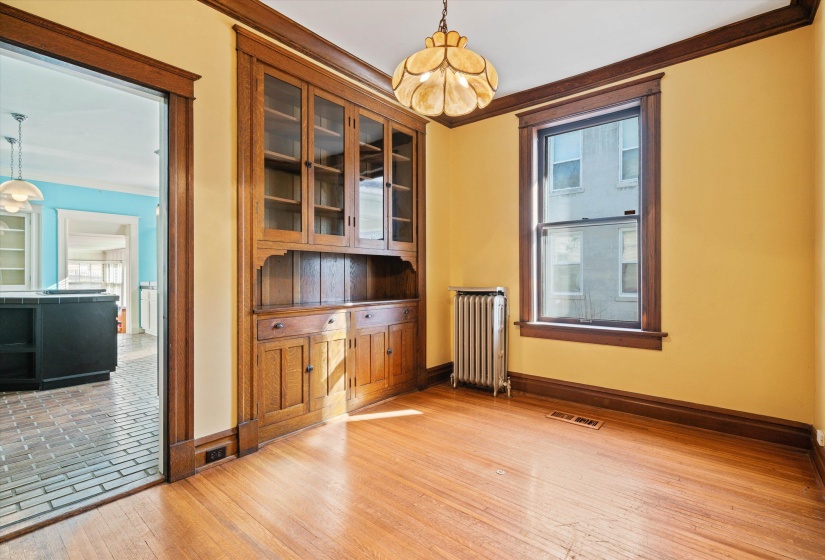 204 STONEWALL ST, Memphis, Tennessee 38112, 4 Bedrooms Bedrooms, 10 Rooms Rooms,3.1 BathroomsBathrooms,Residential,For Sale,STONEWALL,10222711