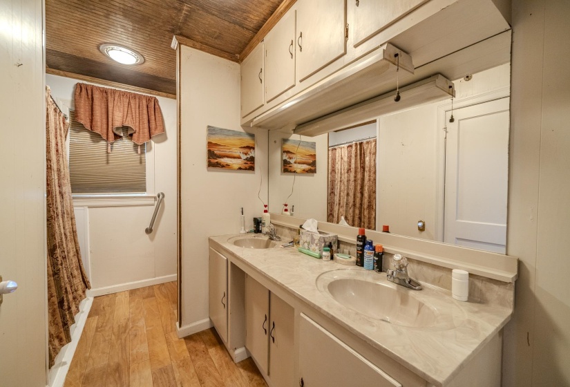 2975 HWY 22 S HWY, Michie, Tennessee 38357, 3 Bedroom Bedrooms, 6 Room Rooms,2 BathroomBathrooms,Residential,For Sale,HWY 22 S,0,10222717