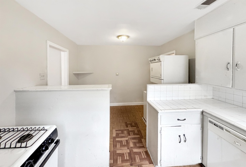 378 WILLETT ST, Memphis, Tennessee 38112, 1 Bedroom Bedrooms, ,1 BathroomBathrooms,Duplexes,For Sale,WILLETT,10222762