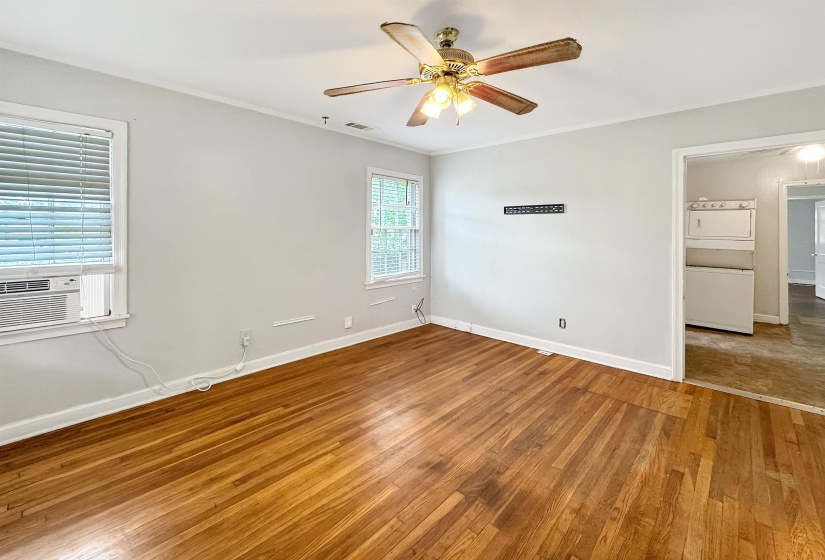 378 WILLETT ST, Memphis, Tennessee 38112, 1 Bedroom Bedrooms, ,1 BathroomBathrooms,Duplexes,For Sale,WILLETT,10222762