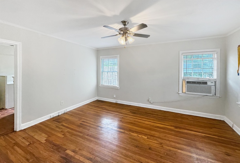 378 WILLETT ST, Memphis, Tennessee 38112, 1 Bedroom Bedrooms, ,1 BathroomBathrooms,Duplexes,For Sale,WILLETT,10222762