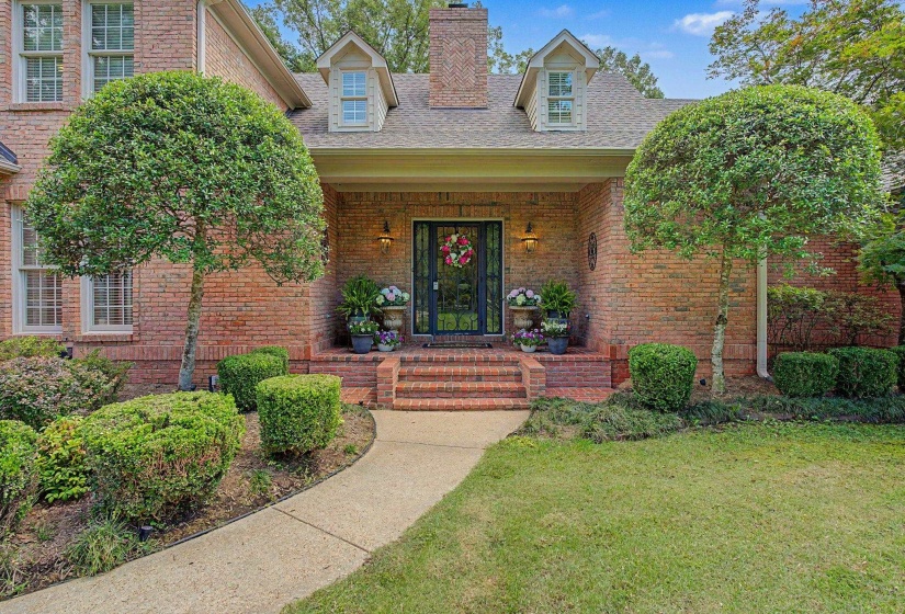 11403 COUNTRY FOREST CV, Unincorporated, Tennessee 38017, 4 Bedroom Bedrooms, 9 Room Rooms,4.1 BathroomBathrooms,Residential,For Sale,COUNTRY FOREST,0,10222319