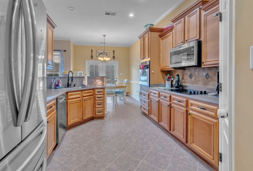 310 WHISPERING MEADOWS DR, Oakland, Tennessee 38060, 5 Bedroom Bedrooms, 9 Room Rooms,3 BathroomBathrooms,Residential,For Sale,WHISPERING MEADOWS,0,10222725