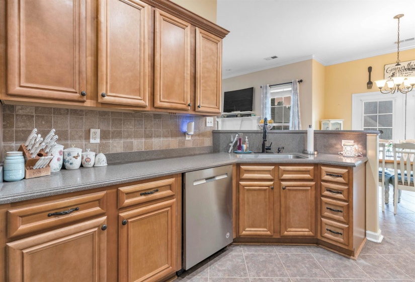 310 WHISPERING MEADOWS DR, Oakland, Tennessee 38060, 5 Bedroom Bedrooms, 9 Room Rooms,3 BathroomBathrooms,Residential,For Sale,WHISPERING MEADOWS,0,10222725