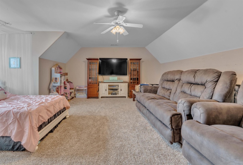 310 WHISPERING MEADOWS DR, Oakland, Tennessee 38060, 5 Bedroom Bedrooms, 9 Room Rooms,3 BathroomBathrooms,Residential,For Sale,WHISPERING MEADOWS,0,10222725