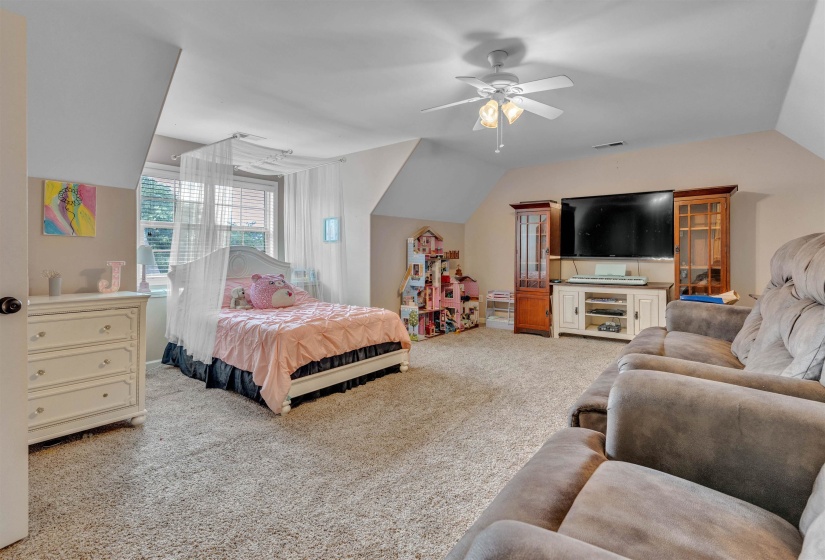 310 WHISPERING MEADOWS DR, Oakland, Tennessee 38060, 5 Bedroom Bedrooms, 9 Room Rooms,3 BathroomBathrooms,Residential,For Sale,WHISPERING MEADOWS,0,10222725