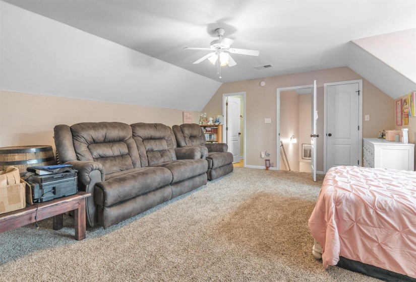 310 WHISPERING MEADOWS DR, Oakland, Tennessee 38060, 5 Bedroom Bedrooms, 9 Room Rooms,3 BathroomBathrooms,Residential,For Sale,WHISPERING MEADOWS,0,10222725