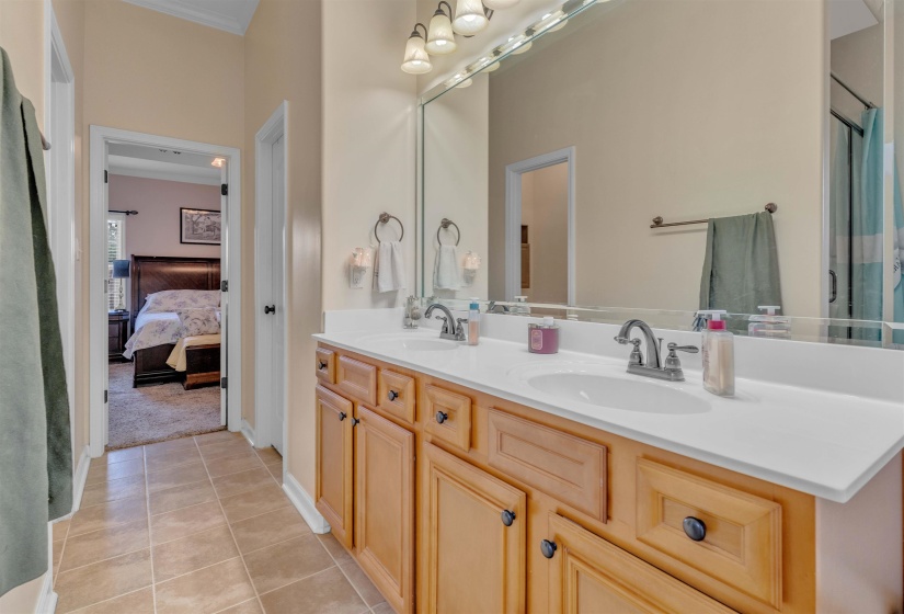 310 WHISPERING MEADOWS DR, Oakland, Tennessee 38060, 5 Bedroom Bedrooms, 9 Room Rooms,3 BathroomBathrooms,Residential,For Sale,WHISPERING MEADOWS,0,10222725