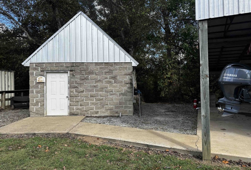 3060 CATFISH LN, Crump, Tennessee 38327, 1 Bedroom Bedrooms, 4 Room Rooms,1 BathroomBathrooms,Residential,For Sale,CATFISH,0,10222727