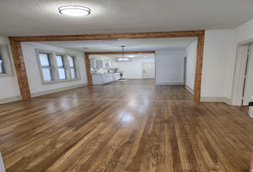 1036 PALERMO AVE, Memphis, Tennessee 38106, 3 Bedrooms Bedrooms, 6 Rooms Rooms,2 BathroomsBathrooms,Residential,For Sale,PALERMO,10222743