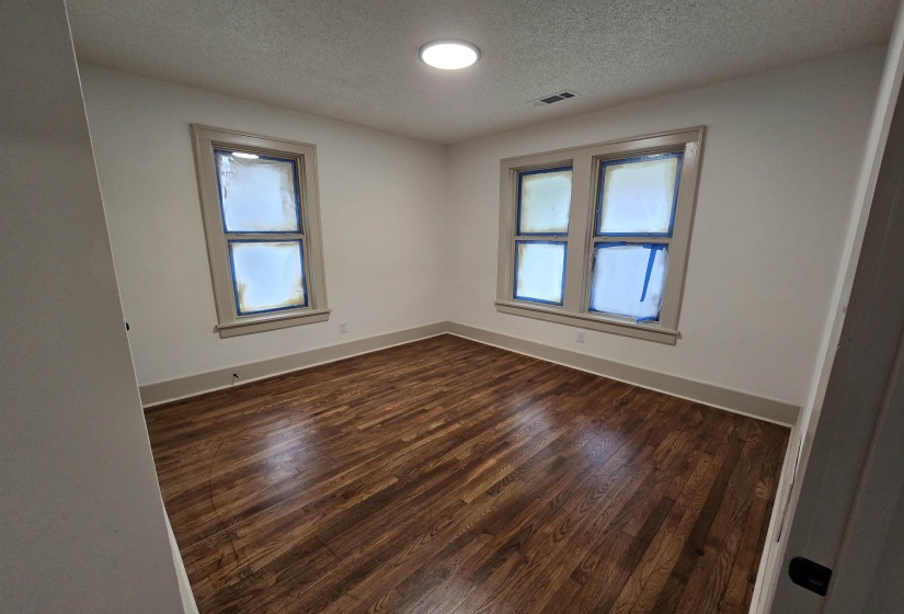 1036 PALERMO AVE, Memphis, Tennessee 38106, 3 Bedrooms Bedrooms, 6 Rooms Rooms,2 BathroomsBathrooms,Residential,For Sale,PALERMO,10222743