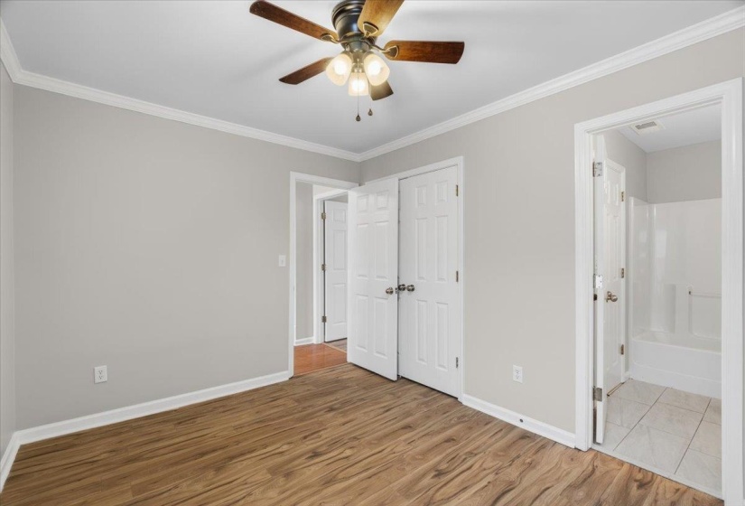 1201 MISTY ISLE DR, Memphis, Tennessee 38103, 3 Bedrooms Bedrooms, 6 Rooms Rooms,2.1 BathroomsBathrooms,Residential,For Sale,MISTY ISLE,10222753