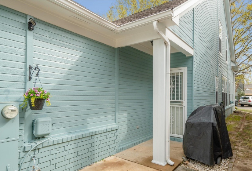1201 MISTY ISLE DR, Memphis, Tennessee 38103, 3 Bedrooms Bedrooms, 6 Rooms Rooms,2.1 BathroomsBathrooms,Residential,For Sale,MISTY ISLE,10222753