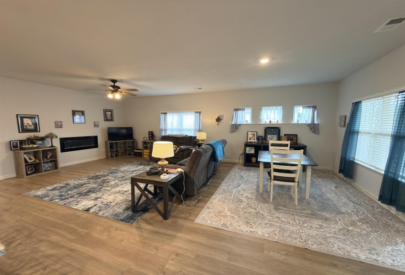 525 AZALEA DR, Somerville, Tennessee 38068, 3 Bedrooms Bedrooms, 8 Rooms Rooms,2 BathroomsBathrooms,Residential,For Sale,AZALEA,10222756