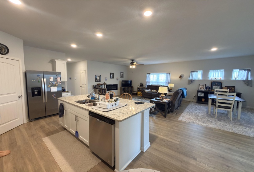 525 AZALEA DR, Somerville, Tennessee 38068, 3 Bedrooms Bedrooms, 8 Rooms Rooms,2 BathroomsBathrooms,Residential,For Sale,AZALEA,10222756