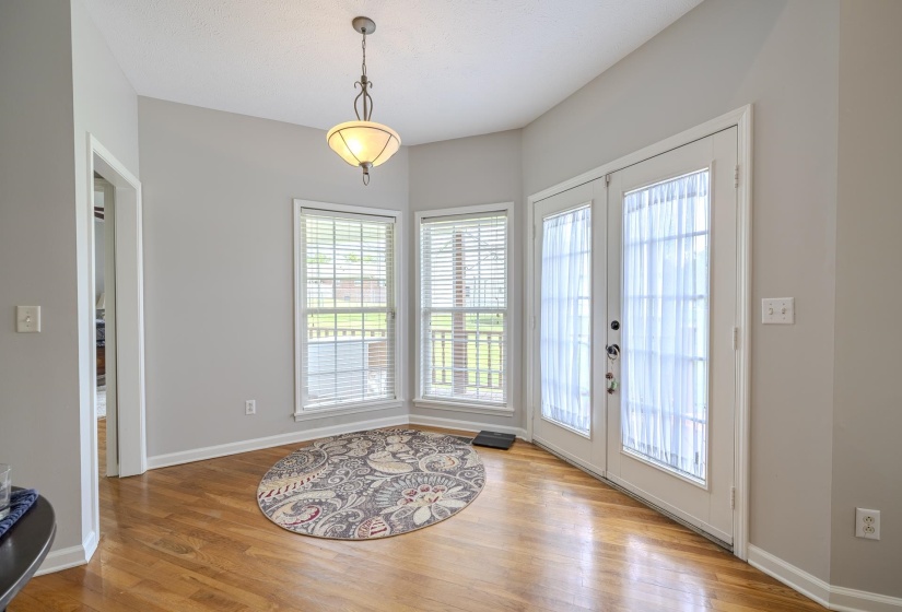 135 BETSY DR, Savannah, Tennessee 38372, 3 Bedrooms Bedrooms, 8 Rooms Rooms,2 BathroomsBathrooms,Residential,For Sale,BETSY,10222757