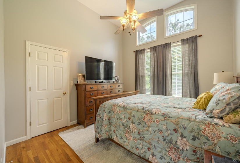 135 BETSY DR, Savannah, Tennessee 38372, 3 Bedrooms Bedrooms, 8 Rooms Rooms,2 BathroomsBathrooms,Residential,For Sale,BETSY,10222757