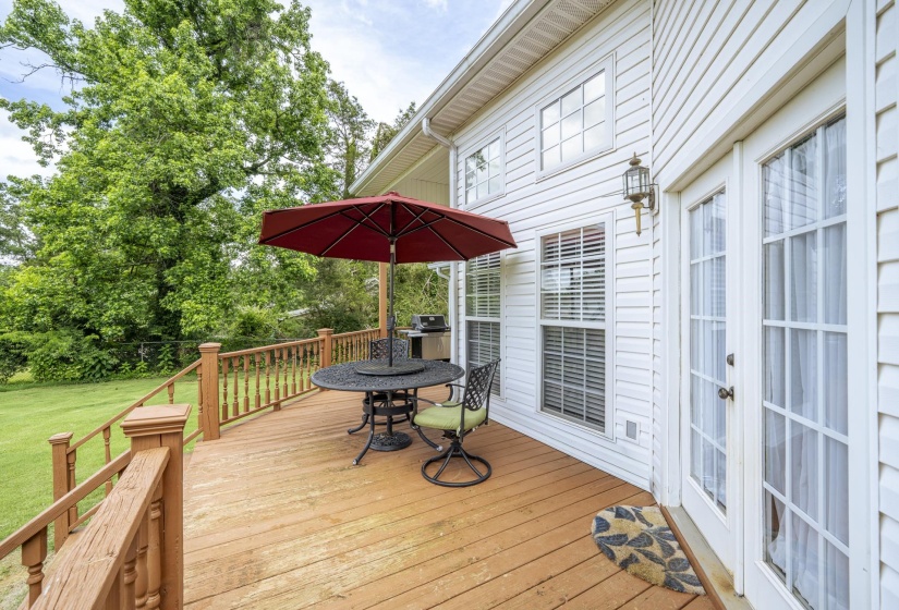 135 BETSY DR, Savannah, Tennessee 38372, 3 Bedrooms Bedrooms, 8 Rooms Rooms,2 BathroomsBathrooms,Residential,For Sale,BETSY,10222757