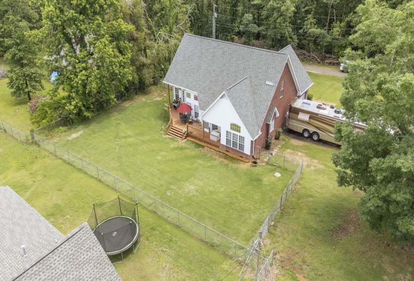 135 BETSY DR, Savannah, Tennessee 38372, 3 Bedrooms Bedrooms, 8 Rooms Rooms,2 BathroomsBathrooms,Residential,For Sale,BETSY,10222757