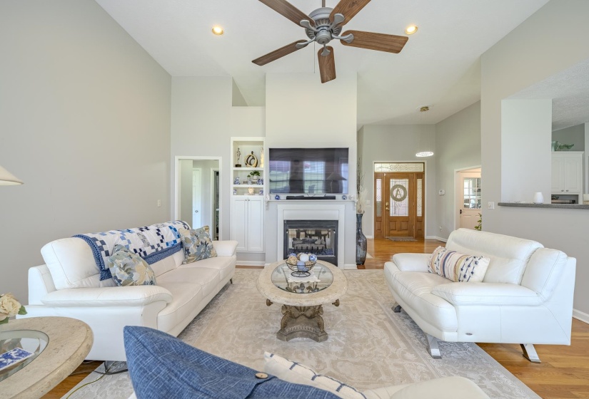 135 BETSY DR, Savannah, Tennessee 38372, 3 Bedrooms Bedrooms, 8 Rooms Rooms,2 BathroomsBathrooms,Residential,For Sale,BETSY,10222757